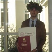 Insegnante/Tutor laureato in lettere per aiuto compiti